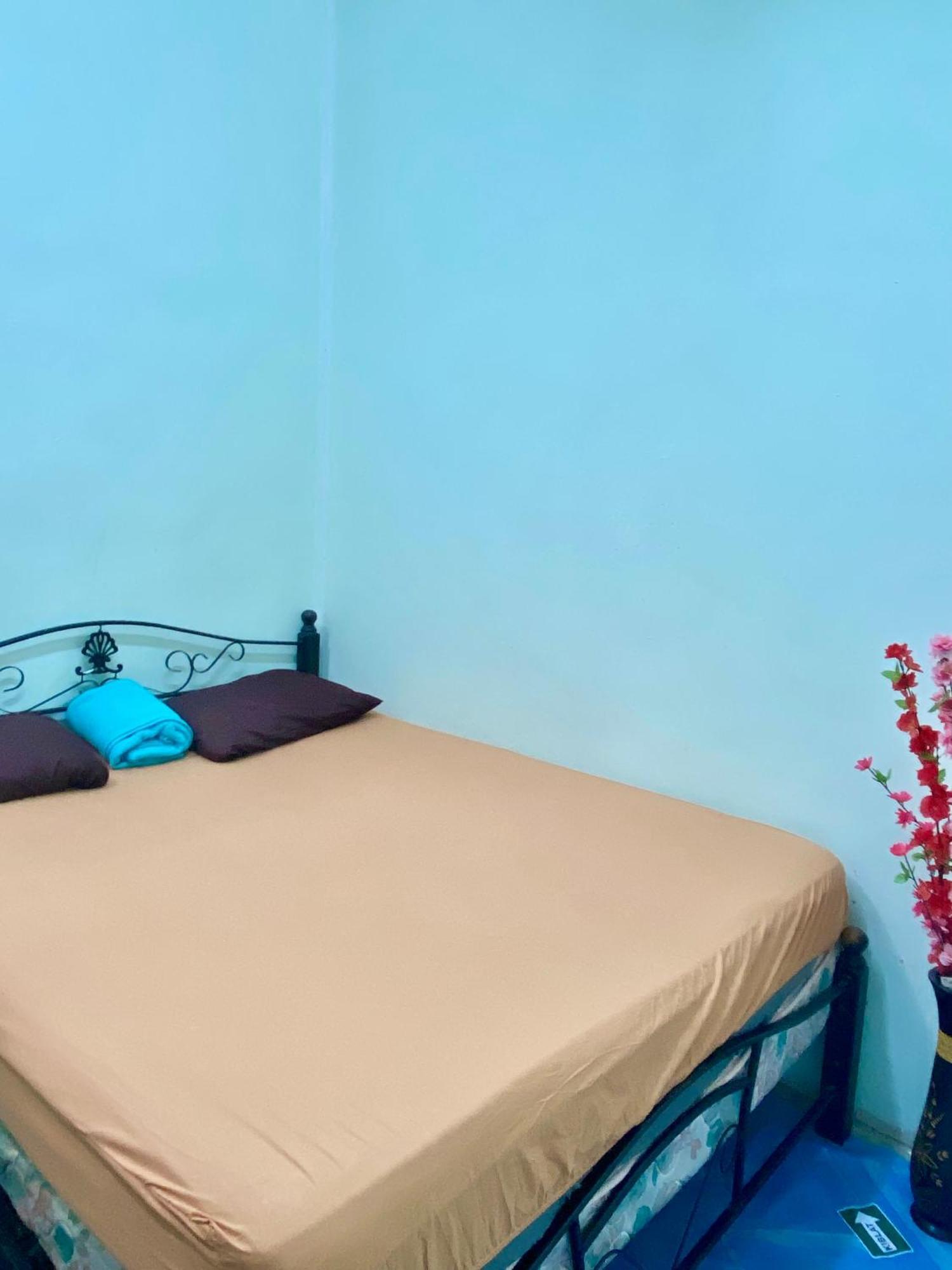 Umi Homestay Batu Buruk Куала-Тренгану Экстерьер фото
